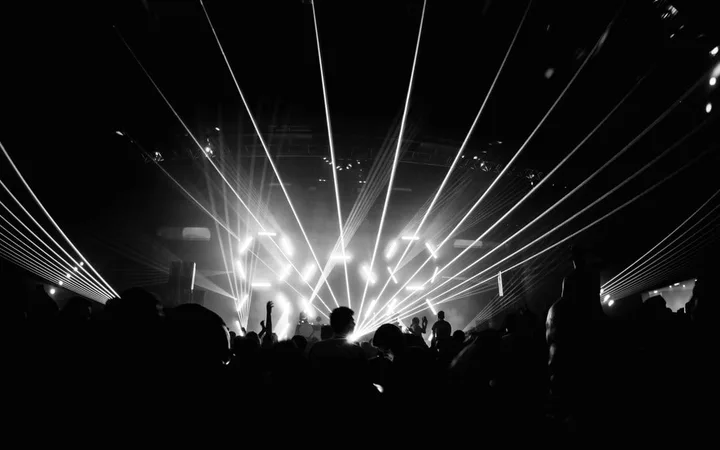 Sunnyside Sessions x Defected Records 接管派对